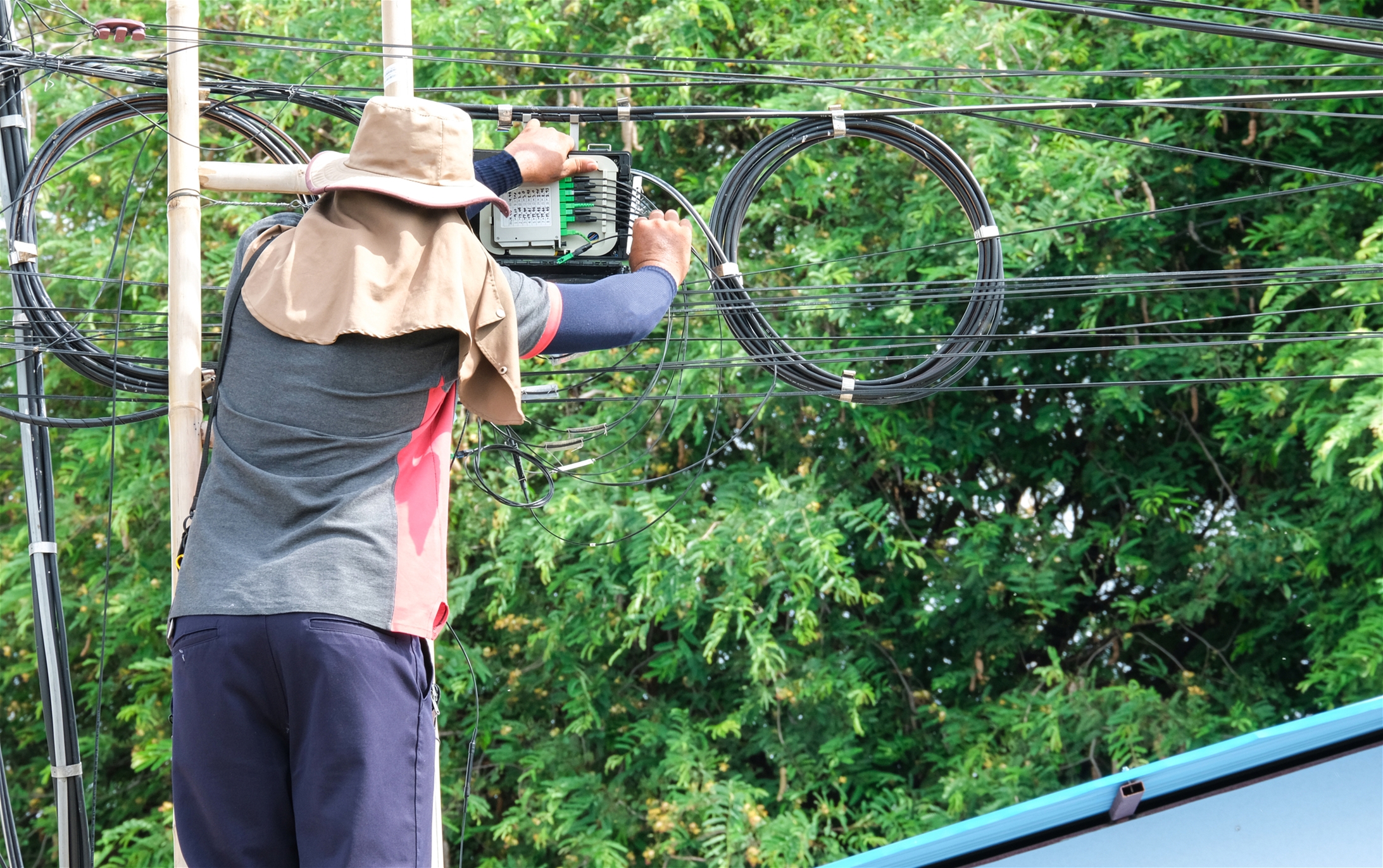 Aerial Cable Installation